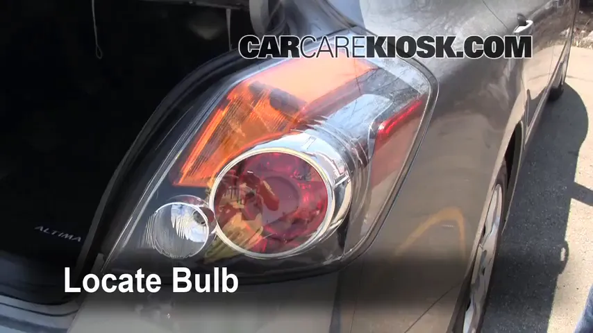 2007 Nissan Altima S 2.5L 4 Cyl. Lights Brake Light (replace bulb)
